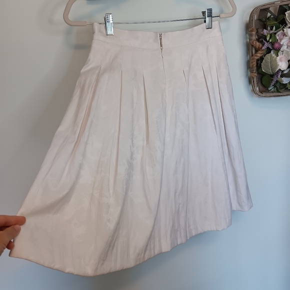 Vintage Le Chateau A-Line Jacquard Pleated Skirt with Pockets - Picture 6 of 9